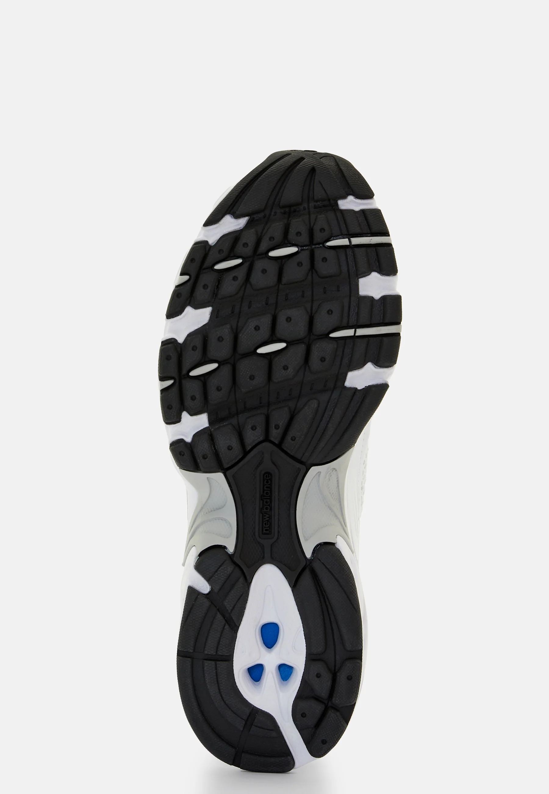 530EMA Sneaker - Image 5
