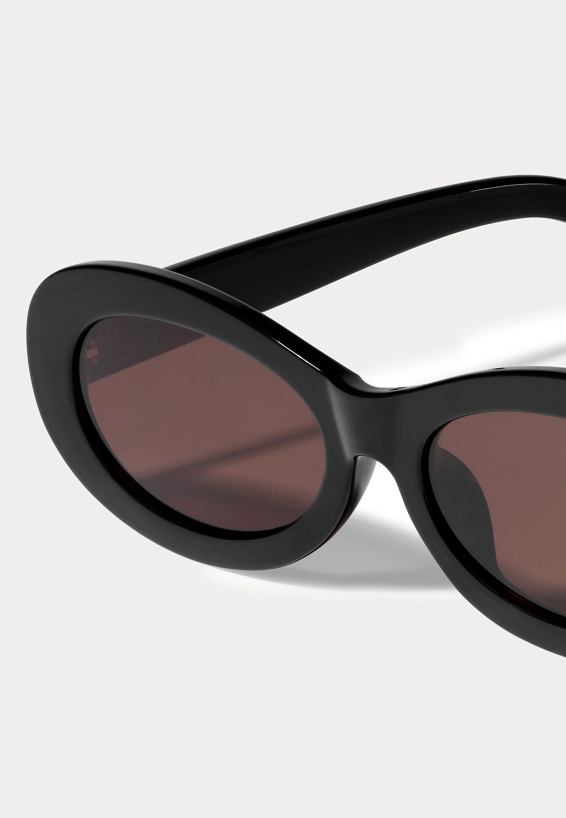 Alexandria Sunglasses - Image 4