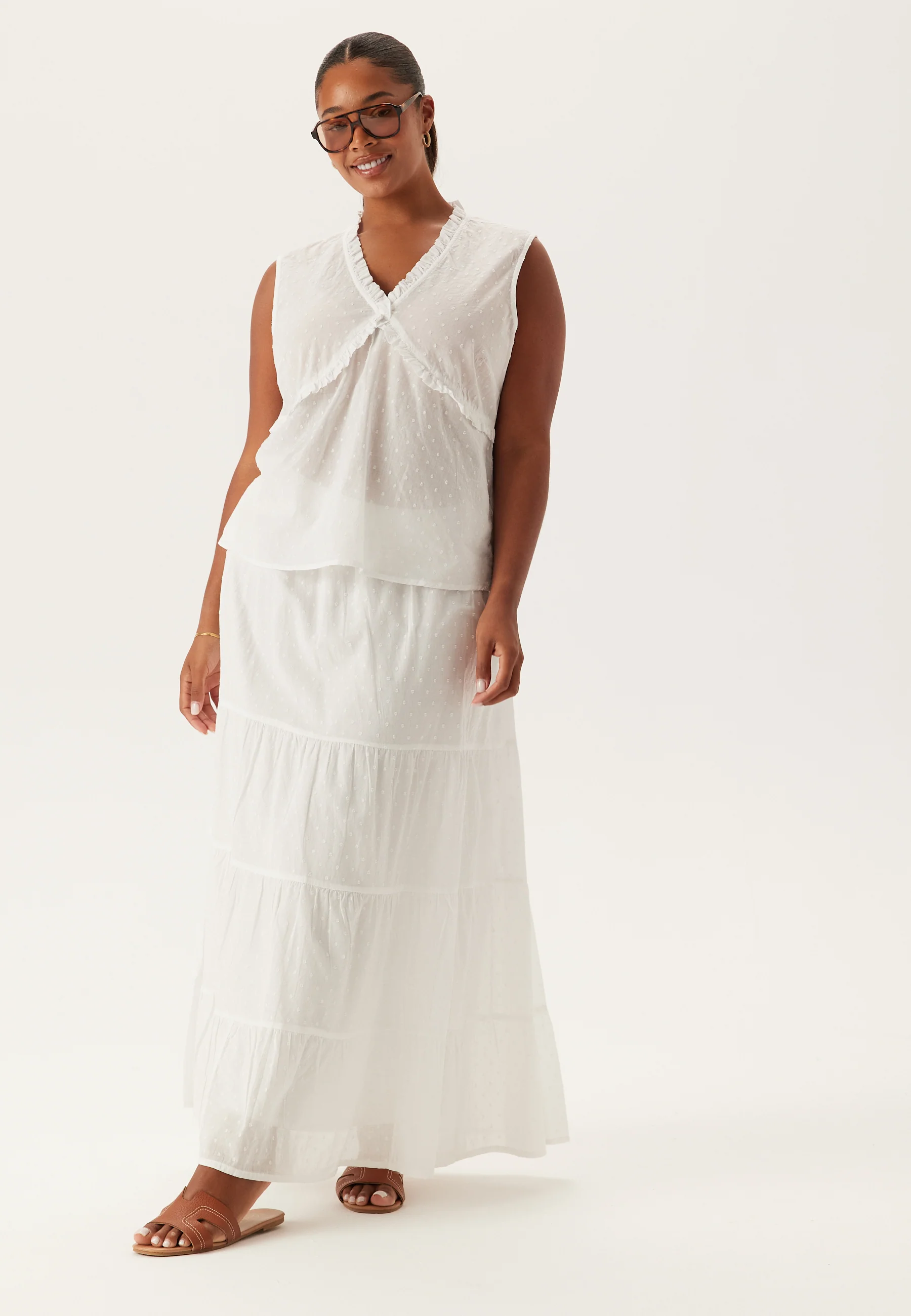 Cotton Dobby Dot Maxi Skirt - Image 9