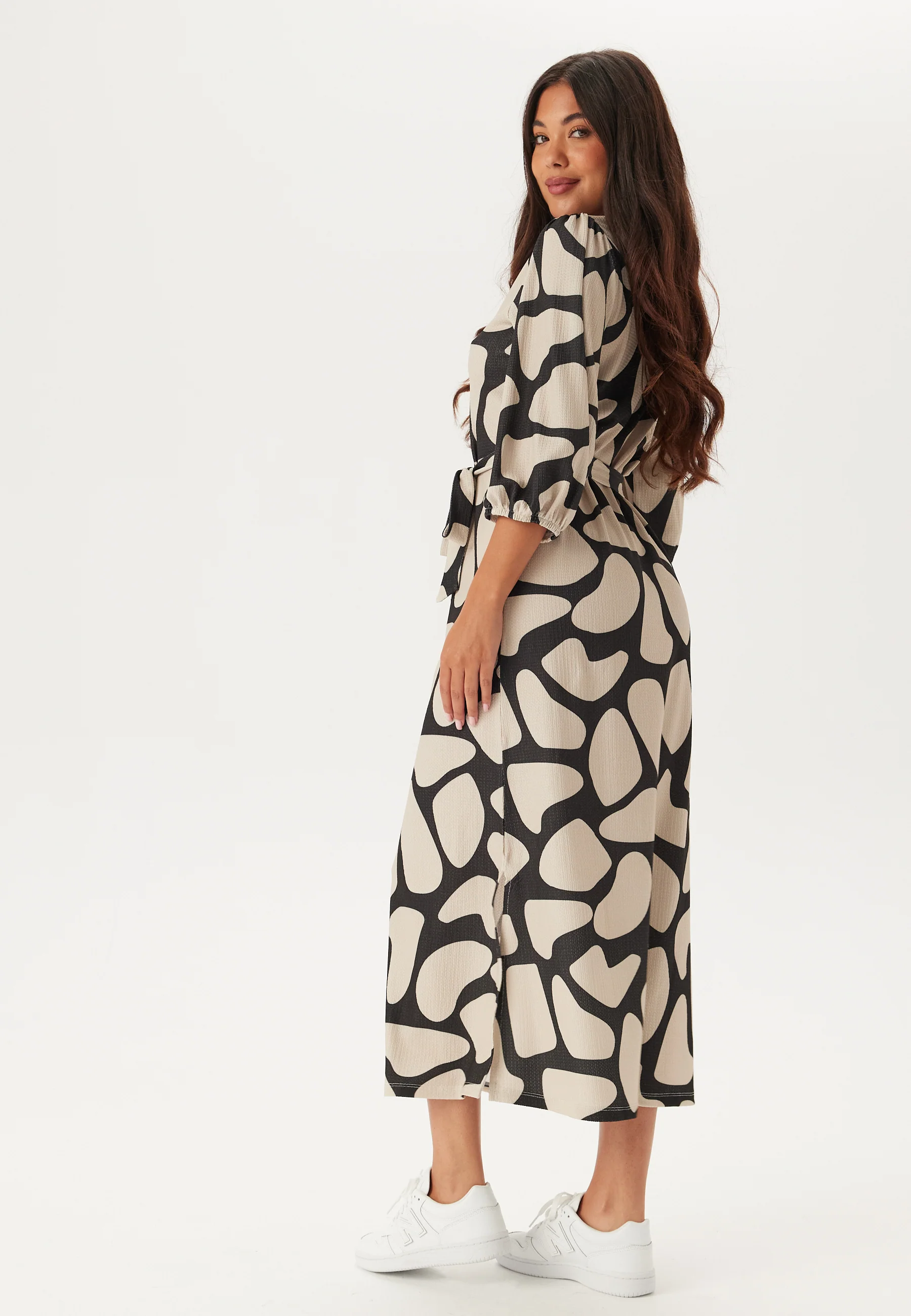 Structured Puff Sleeve Midi Dress - Image 3