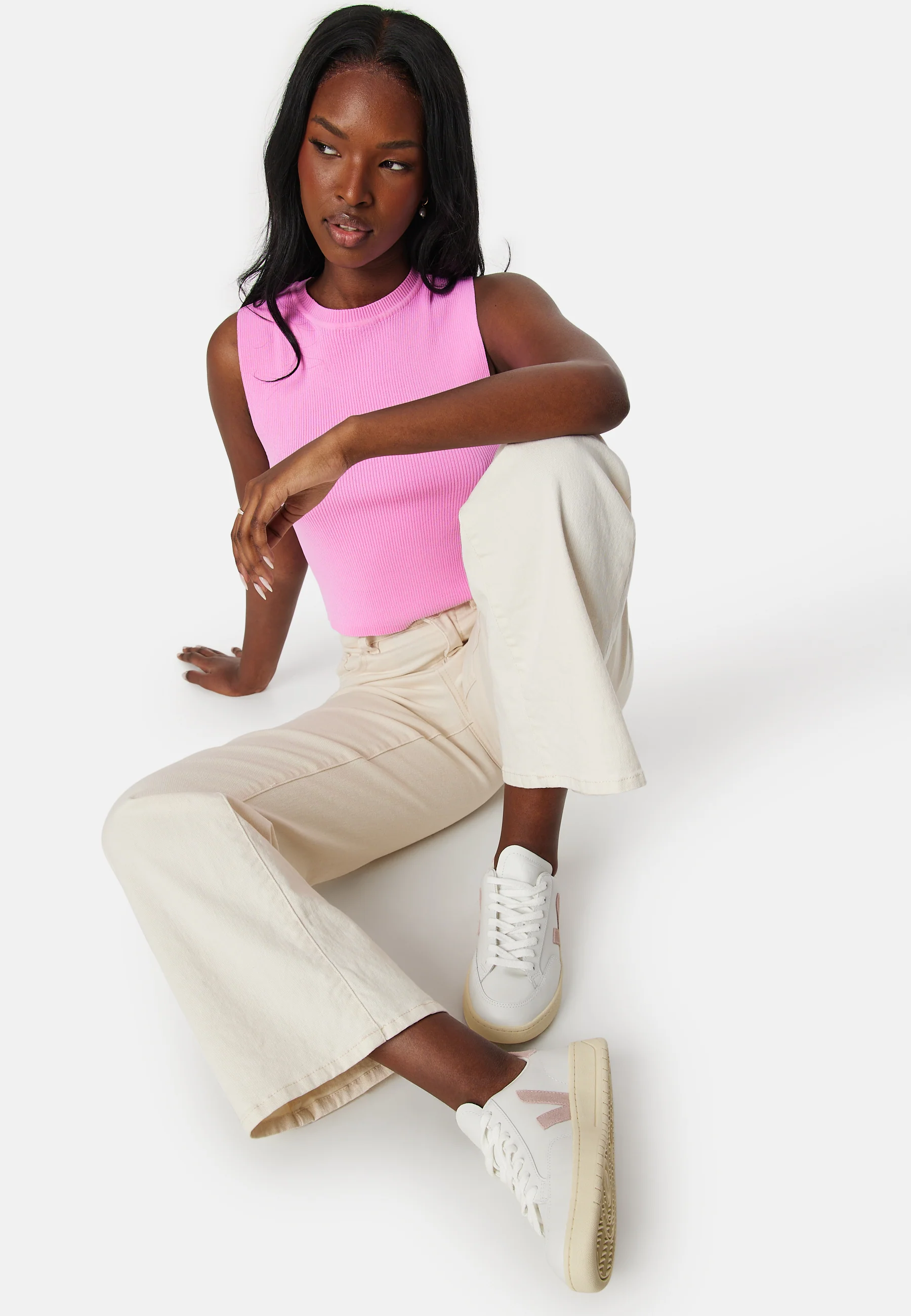 V-12 Sneaker - Image 5